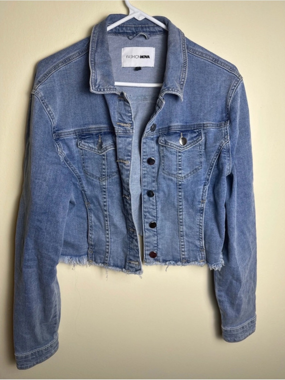 Fashion Nova Light Wash Cropped Denim Jacket Size XL